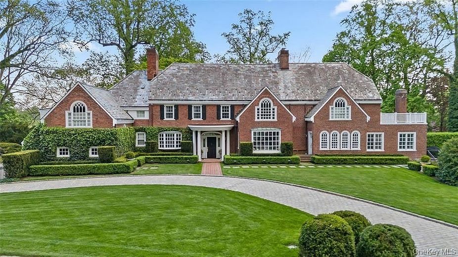 8 Boxwood Lane