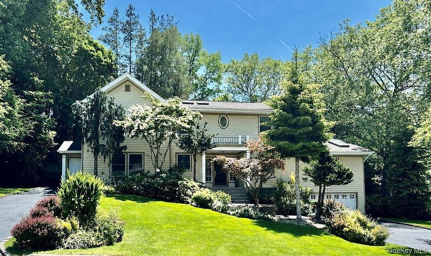 8 Briarfield Drive