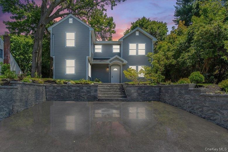 8 Elm Drive