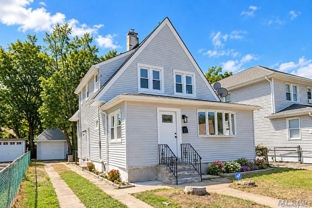 8 Frazier Street
