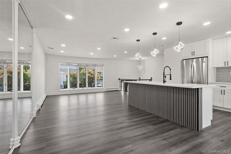 8 Gale Drive