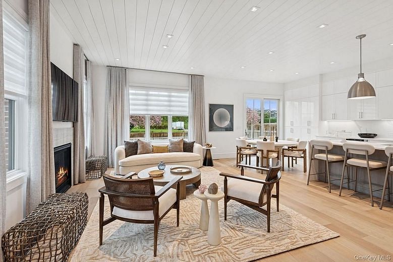 8 Magnolia Drive #2A