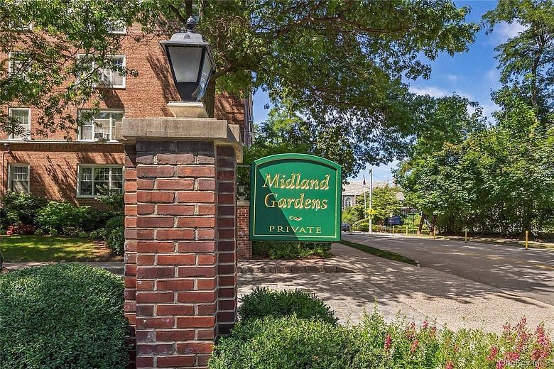 8 Midland Gardens #3i
