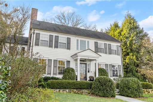 Image 1 of 33 for 8 Orchard Place in Westchester, Eastchester, NY, 10708