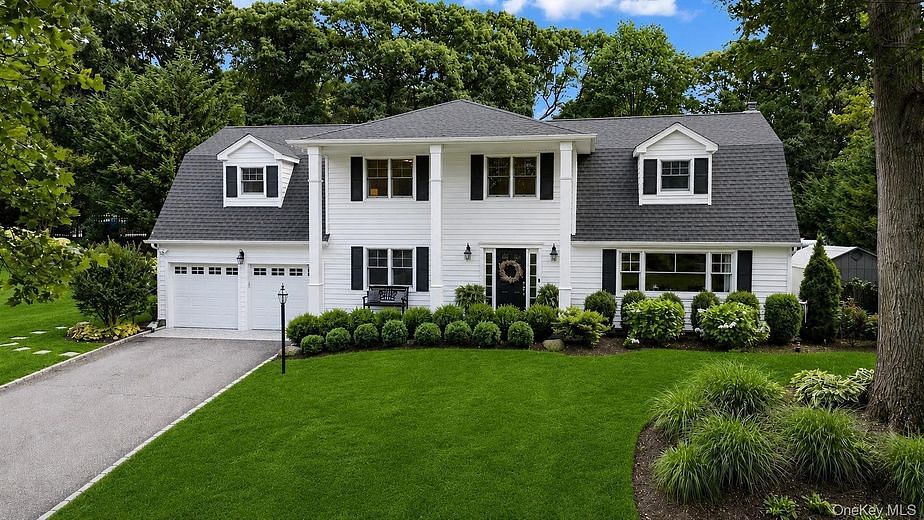 8 Rochelle Lane