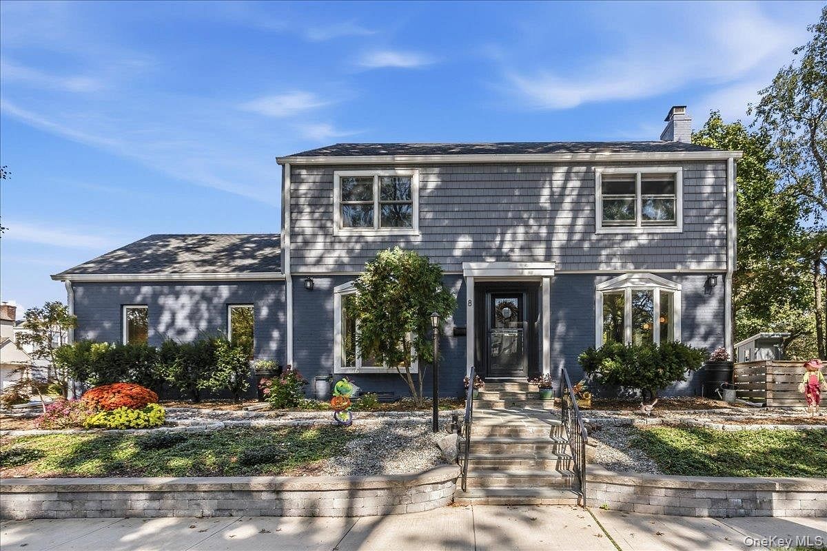 8 Woodland Road
