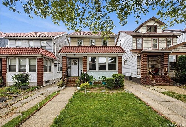 80-25 Woodhaven Boulevard