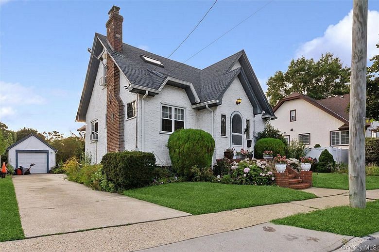 80 Dobson Avenue
