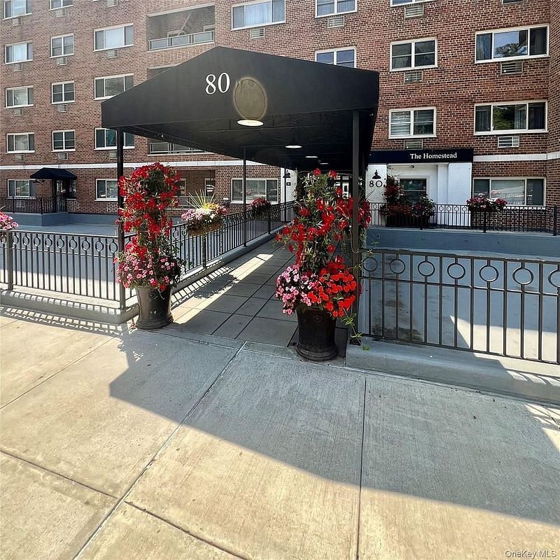 Image 1 of 21 for 80 E Hartsdale Avenue #321 in Westchester, Hartsdale, NY, 10530