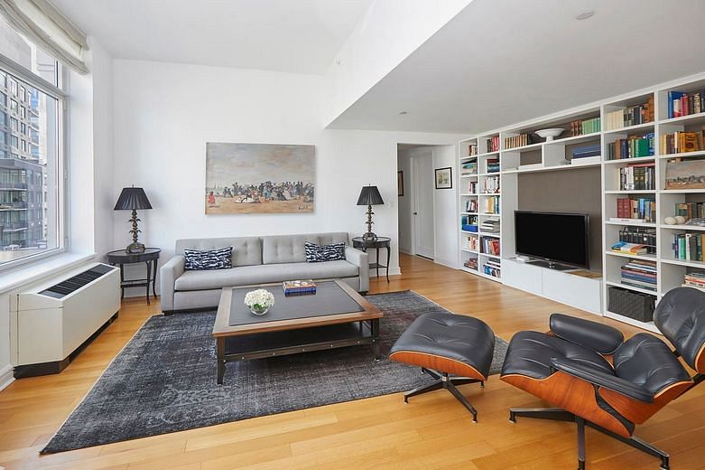 80 Riverside Boulevard #19B