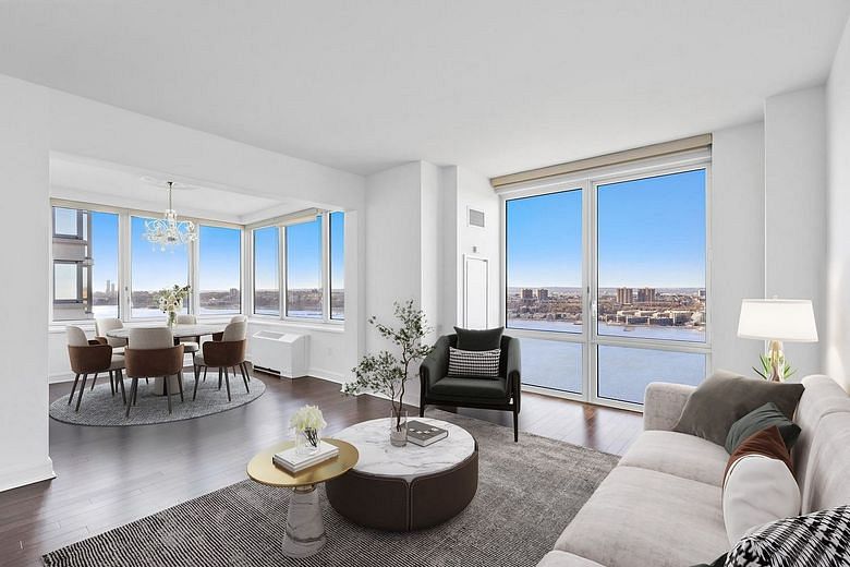 80 Riverside Boulevard #37B