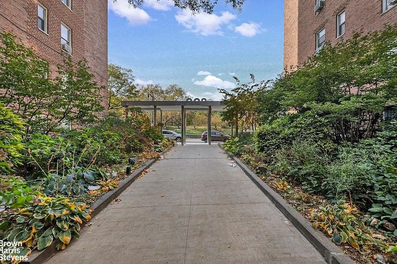 800 Grand concourse #6CS