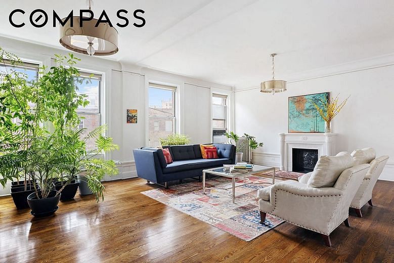 800 Riverside Drive #2E