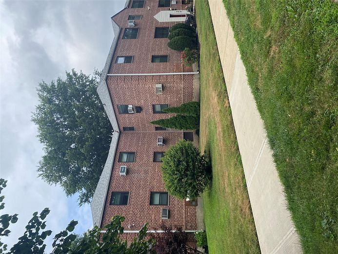 8011 Shore Parkway #287