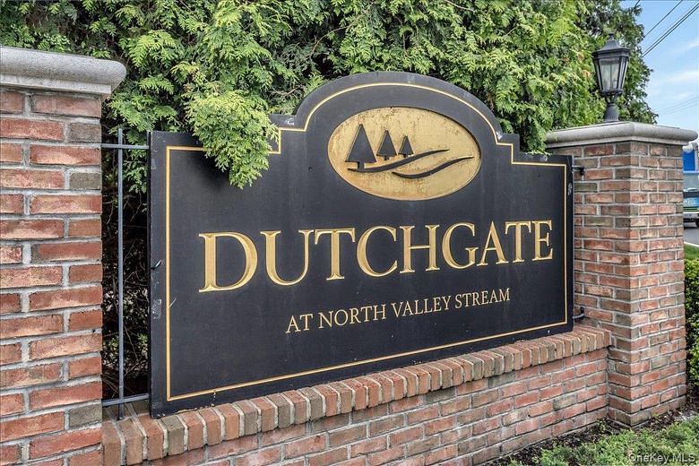 802 Willow Lane #Upper Leve