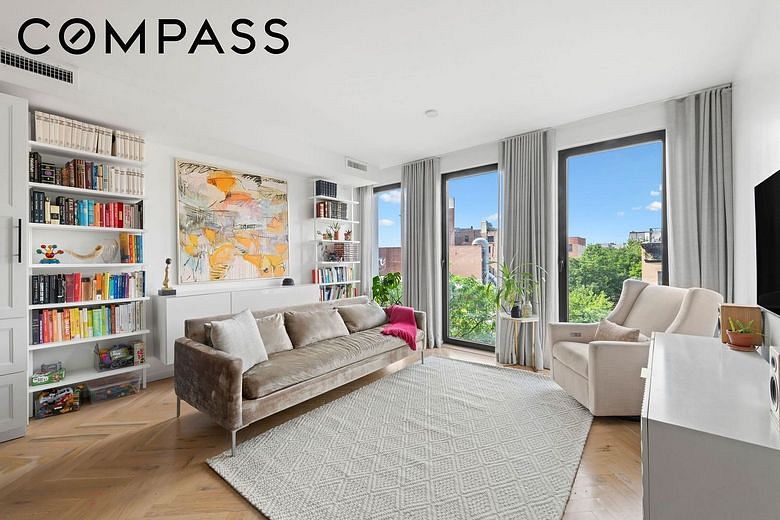 805 Washington Avenue #3B