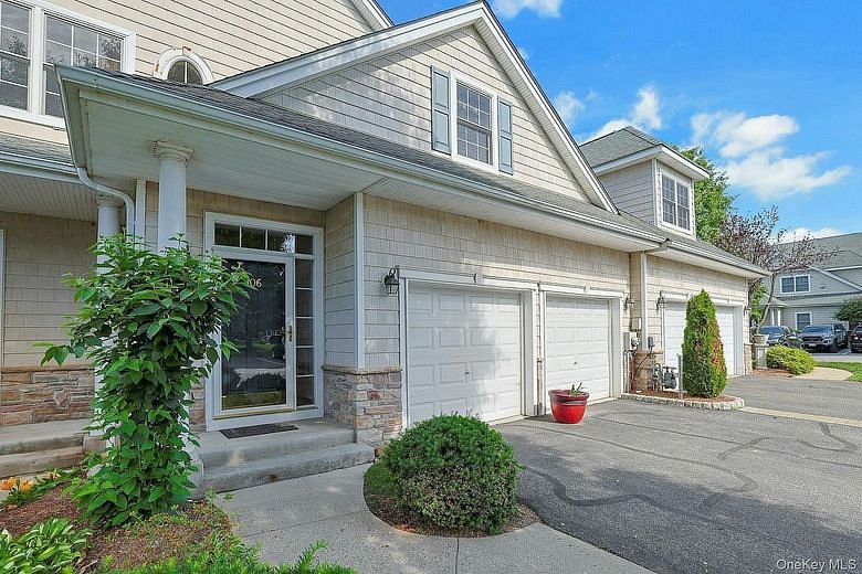 806 Half Moon Bay Drive
