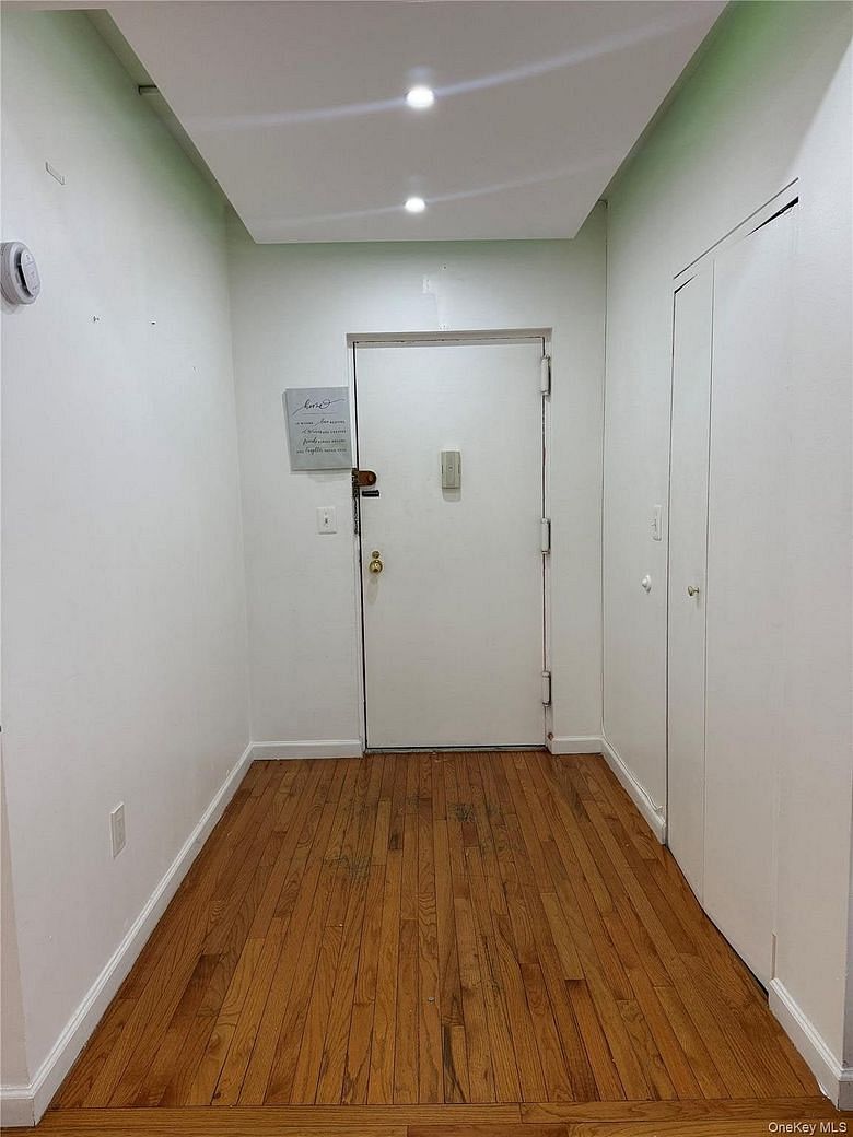 808 Brook Avenue #9B