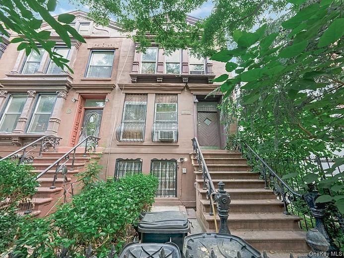 809A Greene Avenue #HSE