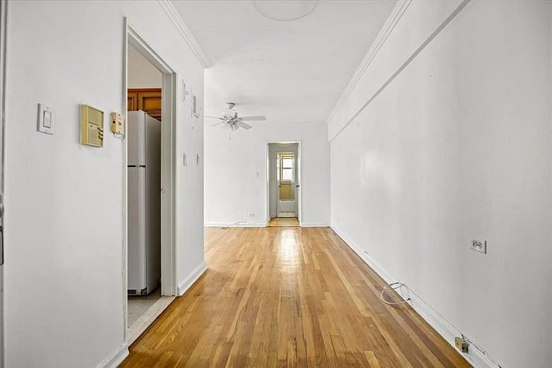 81-15 35th Avenue #6B
