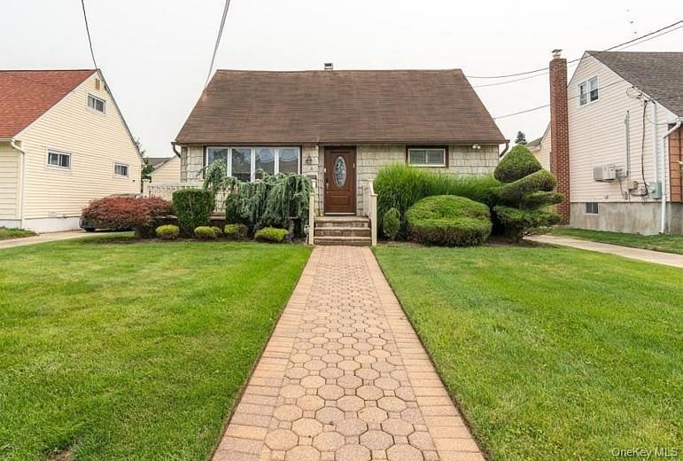 81 Montgomery Avenue