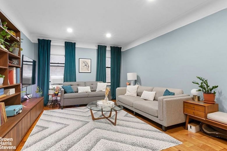 81 Ocean Parkway #2E