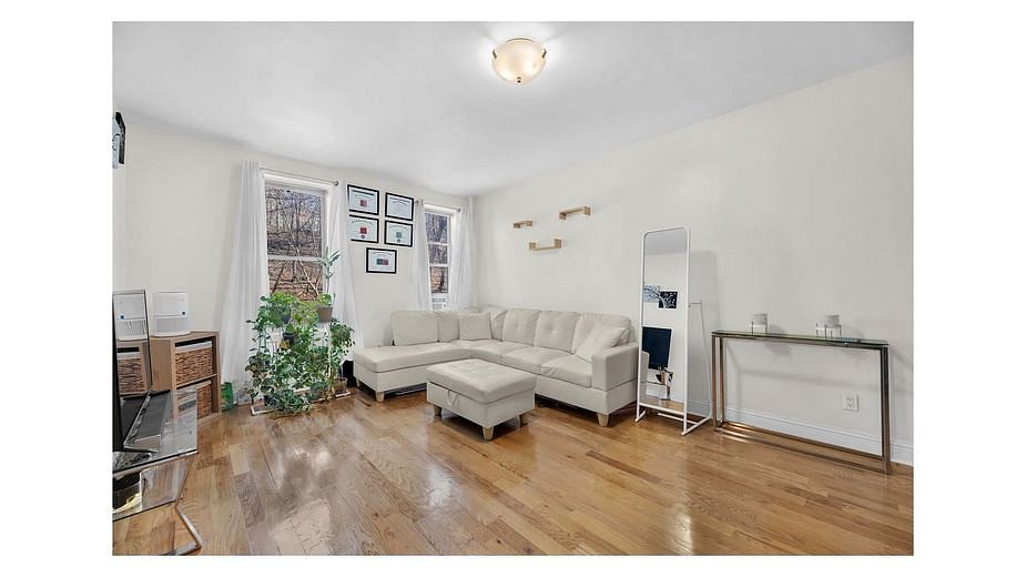 811 Walton Avenue #B15