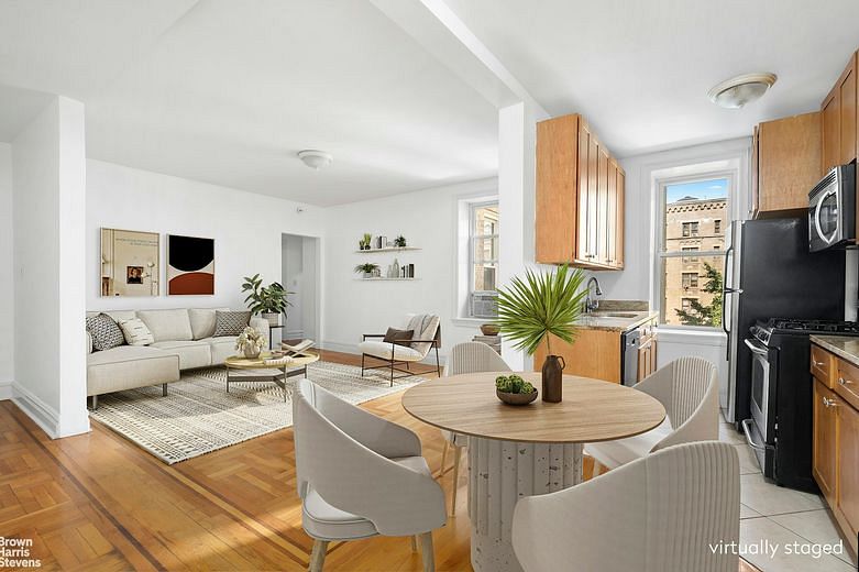 811 Walton Avenue #C1