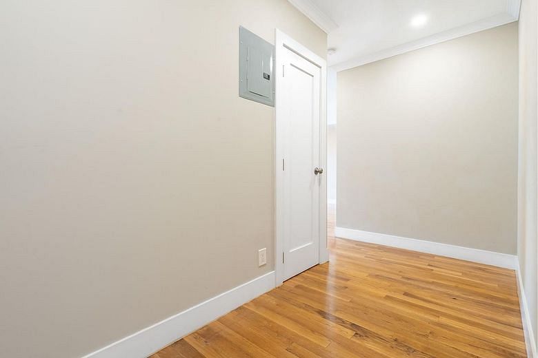 811 Walton Avenue #E22