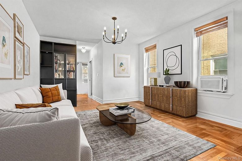 811 Walton Avenue #F19