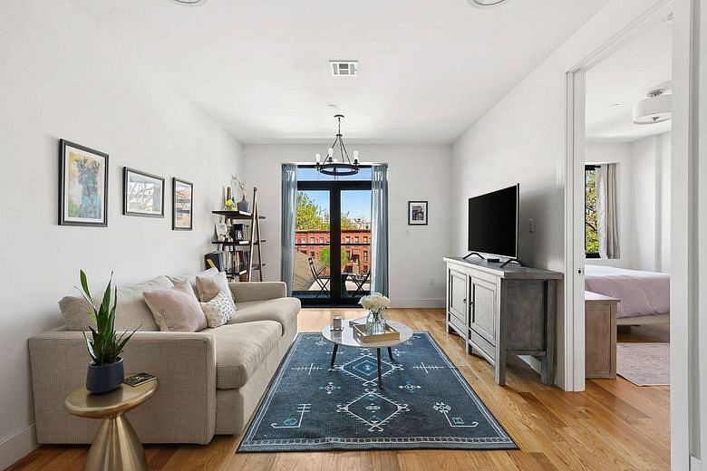 813 Jefferson Avenue #3B