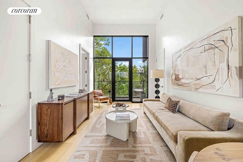 814 Fifth Avenue #4C