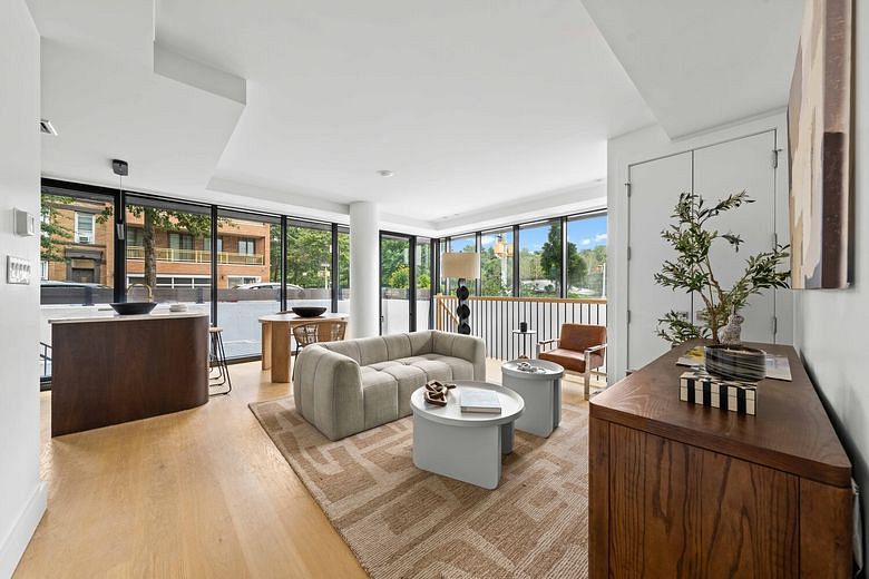 814 Fifth Avenue #MAIS