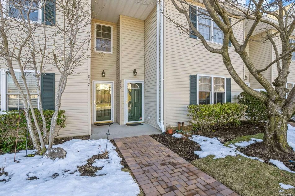 Image 1 of 21 for 816 Portofino Place #816 in Long Island, Melville, NY, 11747