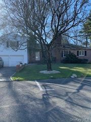 Image 1 of 18 for 819 The Crescent in Westchester, Mamaroneck, NY, 10543