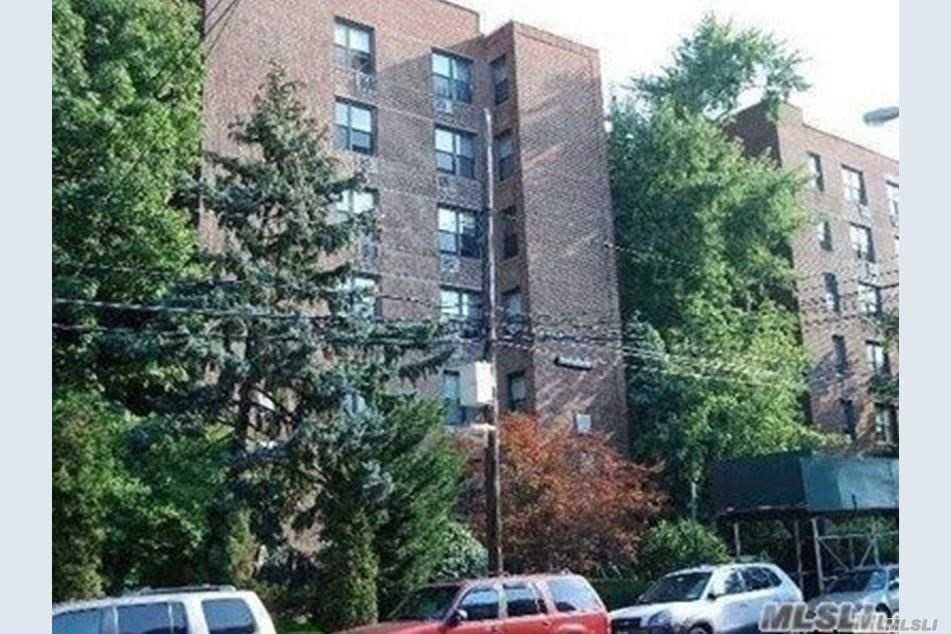 65-15 38th Avenue #1J in Queens, Woodside, NY 11377