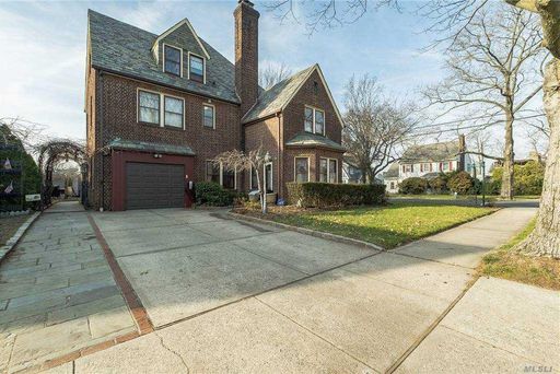 Image 1 of 19 for 54 Huron Rd in Long Island, Floral Park, NY, 11001