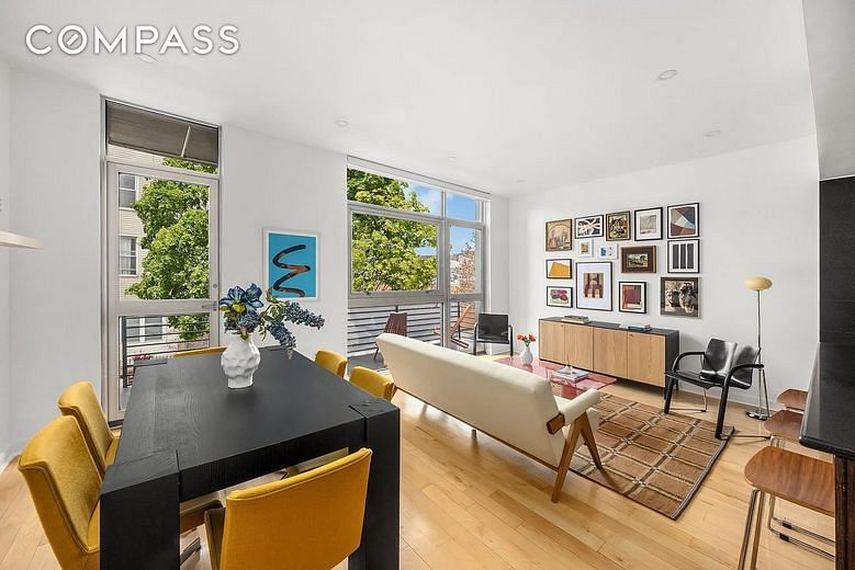 82 Guernsey Street #2A