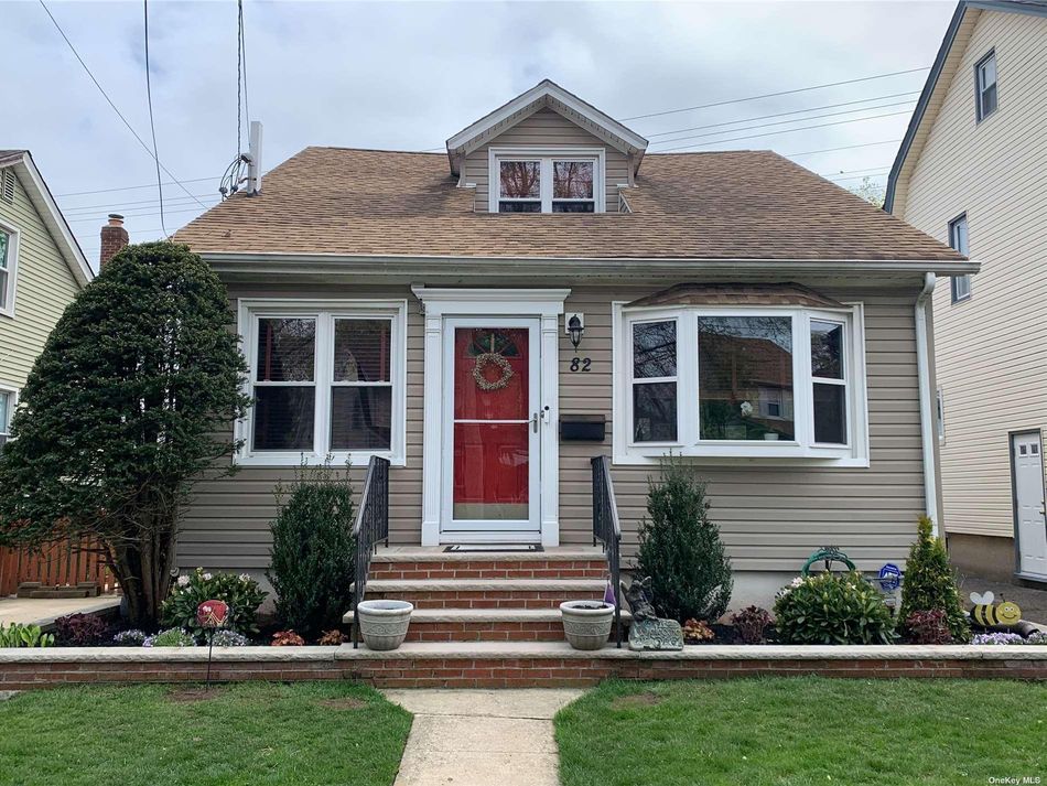 Image 1 of 28 for 82 Stewart Street in Long Island, Floral Park, NY, 11001