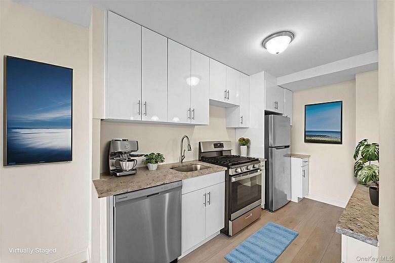 820 Boynton Avenue #17B