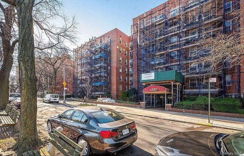 820 Ocean Parkway #404