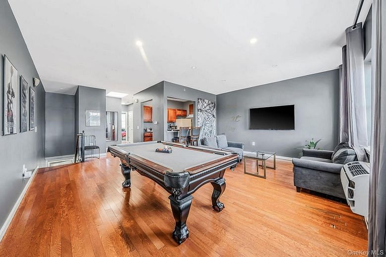 821 Prospect Avenue