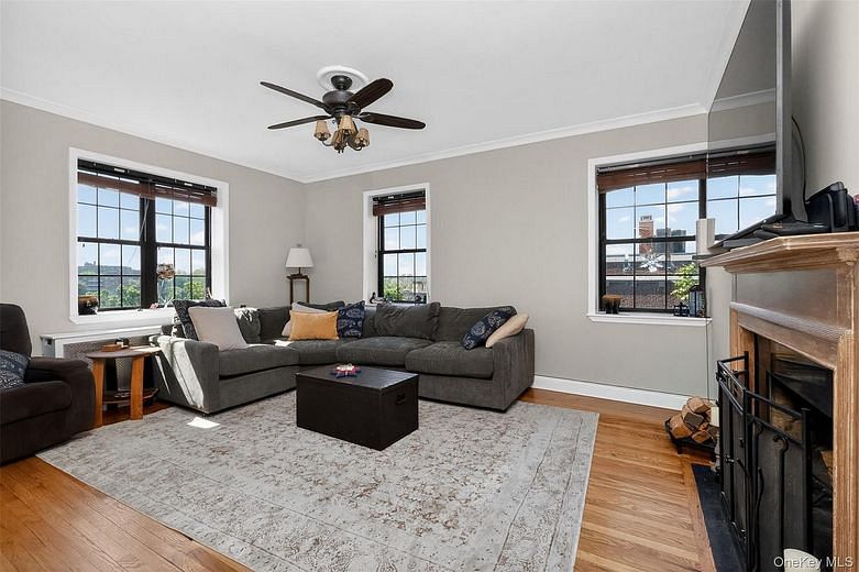 824 Bronx River Road #7C