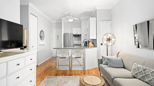 Image 1 of 7 for 160 E 91st Street #3I in Manhattan, Out Of Area Town, NY, 10128