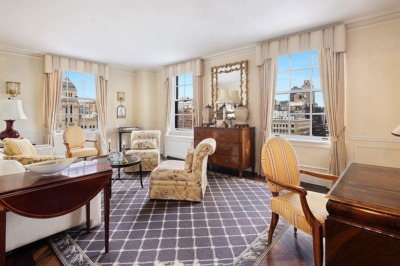 825 Fifth Avenue #13E