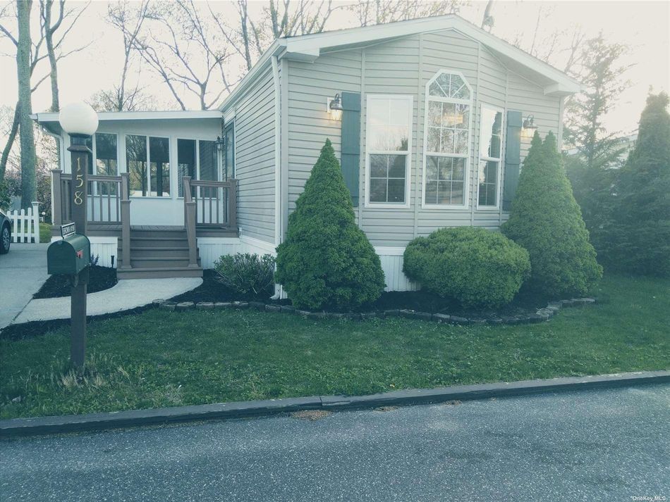 Image 1 of 25 for 1661-158 Old Country Rd in Long Island, Riverhead, NY, 11901
