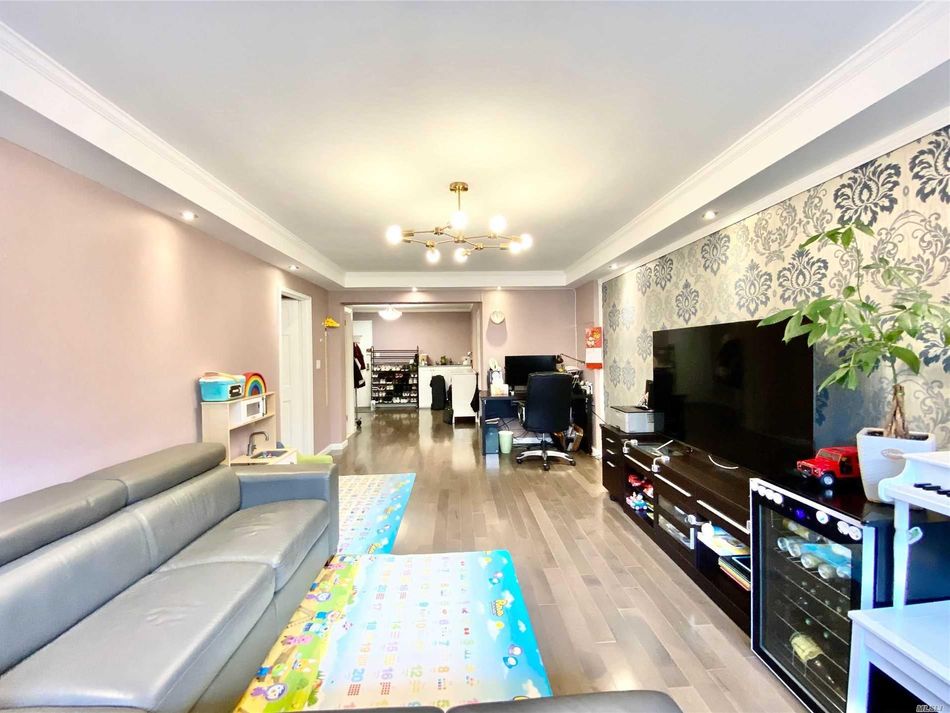 Image 1 of 20 for 29-49 137th Street #2E in Queens, Flushing, NY, 11354