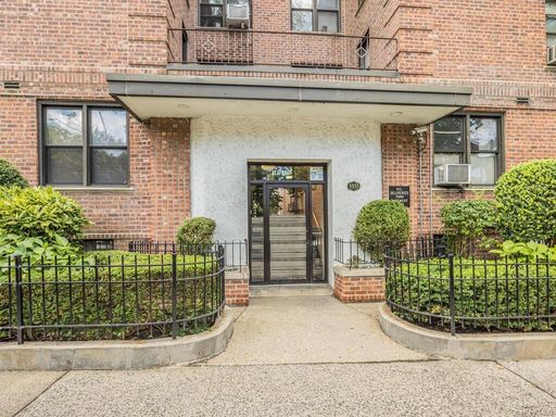 Image 1 of 36 for 3555 Kings College Avenue #1G in Bronx, NY, 10467