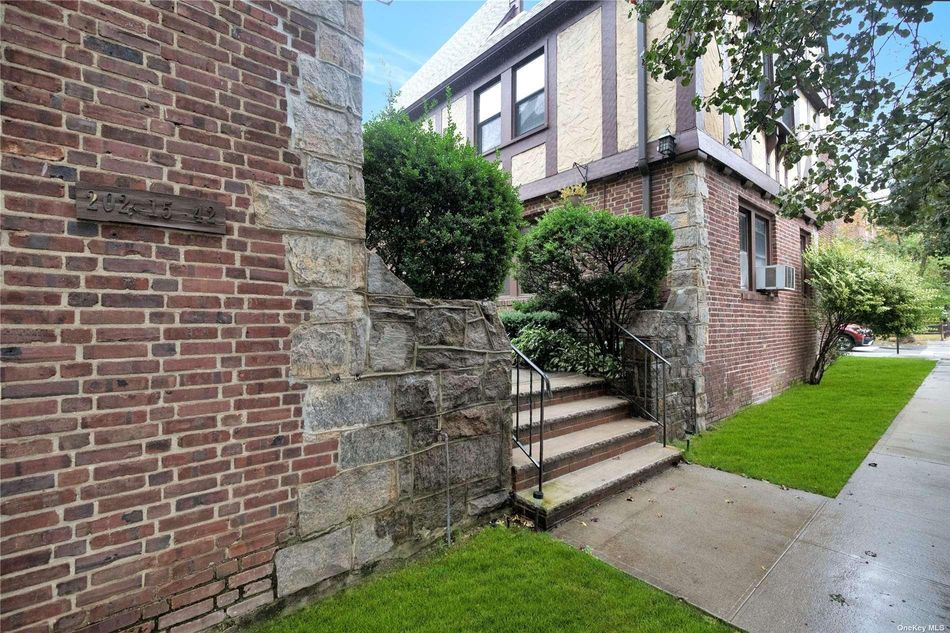 Image 1 of 20 for 202-15 42 Avenue #2A in Queens, Bayside, NY, 11361