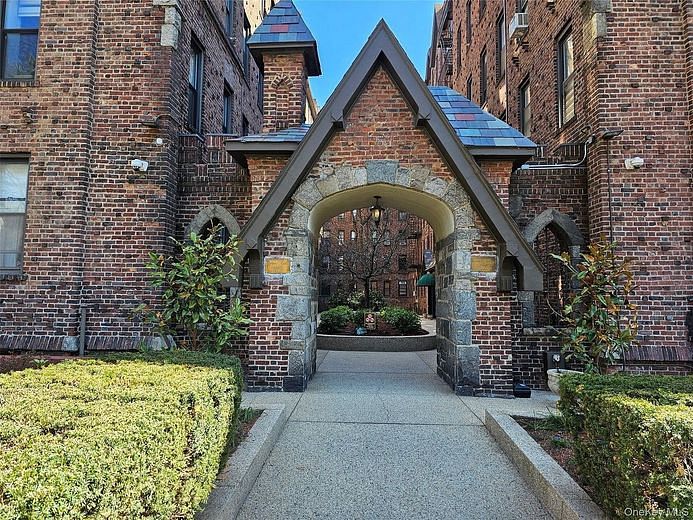 83-15 116th Street #3E